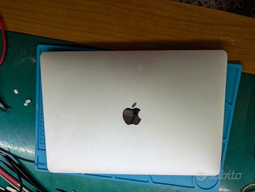 MacBook pro A2338