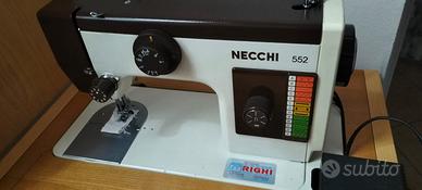 macchina da cucire Necchi 