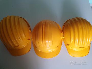 3 elmetti da cantiere