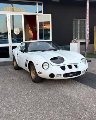Nissan 280 ZX particolare restauro GTO 250