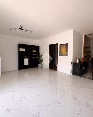 3 LOCALI A AZZANO SAN PAOLO