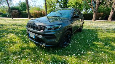 JEEP Compass 2 ser.2022 1,3 t.benz. Night Eagle