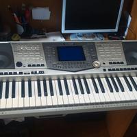 Tastiera Yamaha psr 2000