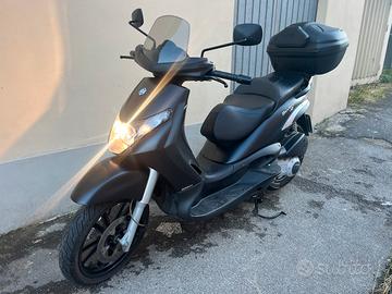 Beverly 250 S