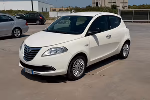 Lancia Ypsilon 1.3 MJT 16V 95 CV 5 porte S&S Gold