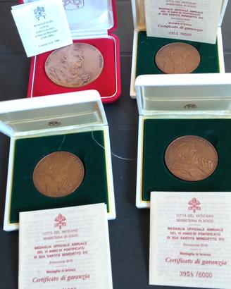 Lotto 4 medaglie vaticano in bronzo 
