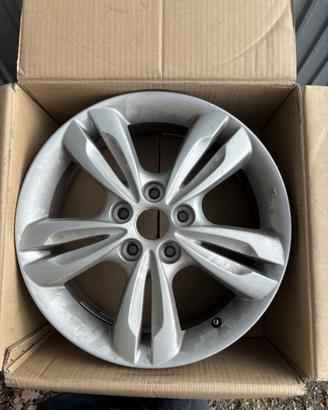 GOMME E CERCHIO HYUNDAI IX35-KIA SPORTAGE 09-15