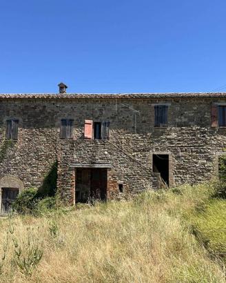 Rustico / Casale di 120 m² con 3 locali e box auto