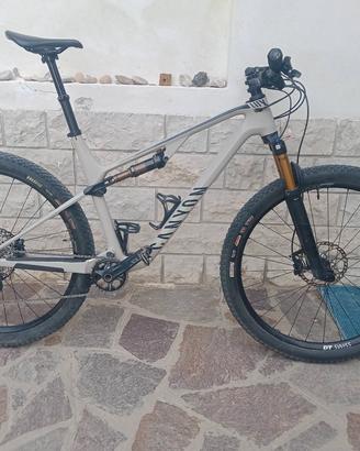 canyon lux trail taglia L