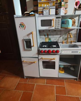cucina giocattolo 
