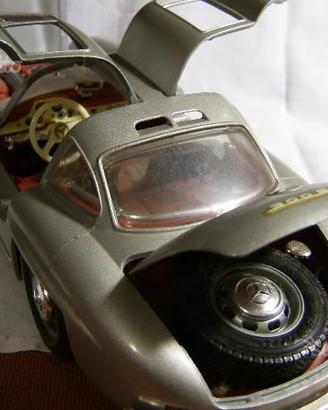 AUTO-Modelli - BURAGO 1 /18---vintage-80