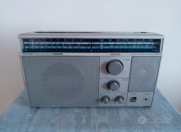 Radio Philips D2604