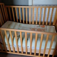 Lettino in legno+ Armadietto