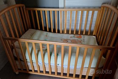Lettino in legno+ Armadietto