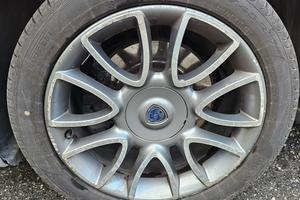 cerchi in lega lancia delta 