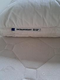 Materasso Permaflex + cuscini IKEA