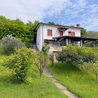 CASA INDIPENDENTE A MONTESCANO