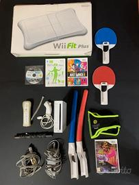 Nintendo Wii Bianca + Wii Fit Plus + Giochi