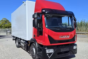 IVECO EUROCARGO 140E28 FP FURGONE 5,30 + SPONDA