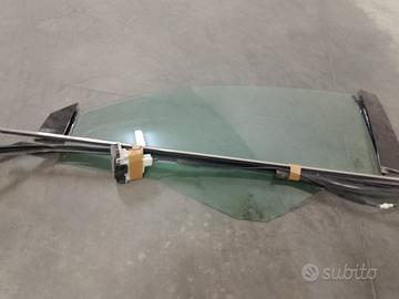 Lancia y porta anteriore sx /+ paraurti 3008 Peuge