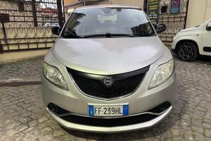 Lancia Ypsilon 1.2 69 CV 5 porte Platinum