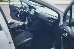 Peugeot 208/2014 1.4 HDi