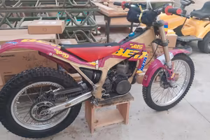 Moto trial beta zero del 1993.  270