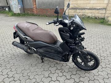 Yamaha X-Max 125 2014