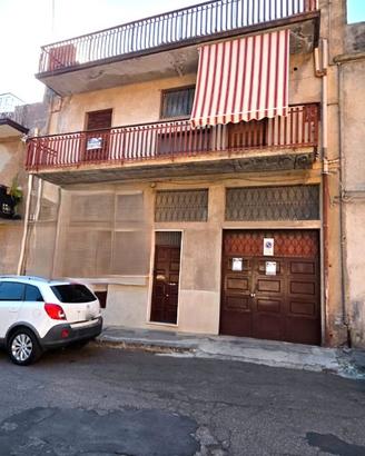 Paterno' - appartamento 1° piano id: pa270va