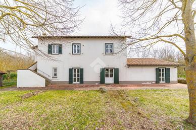 VILLA SINGOLA A VITORCHIANO