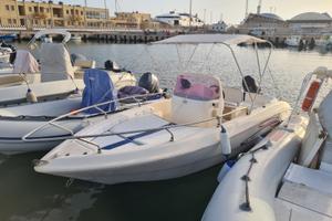 Barca open Schizzo 565 suzuki 40 hp + carrello