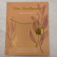 Tiny birdhouse for your houseplants 