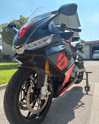 Aprilia rs 660
