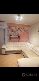 divanoletto angolare con penisola contenitore 