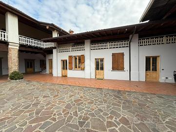3 LOCALI A CAZZAGO SAN MARTINO