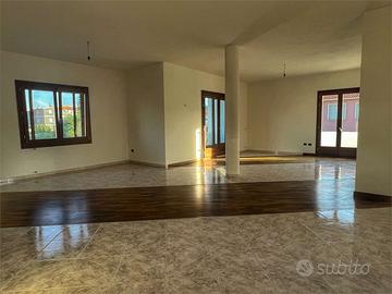 Indipendente centro paese