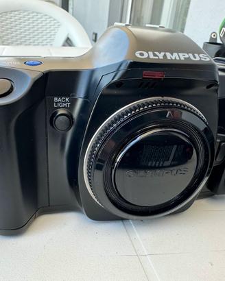 Fotocamera Olimpus OM 101 Power Focus analogica