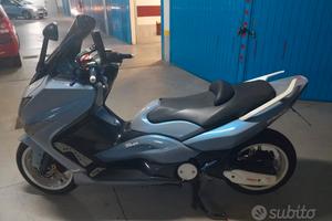 Yamaha T-Max 500 2009