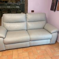 Divano Poltrone e Sofà in pelle.