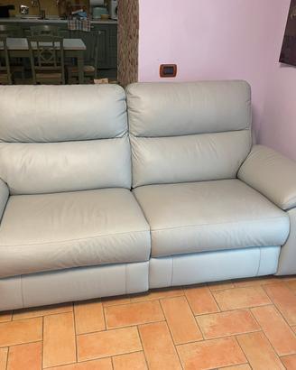 Divano Poltrone e Sofà in pelle.