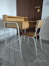 Scrivania+ sedia bambino