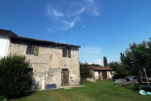 RUSTICO IN BIFAMILIARE DI 150 MQ CON GIARDINO DI P