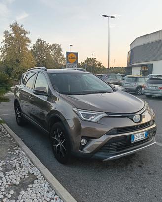 Toyota RAV4 2.5 Hybrid AWD E-Four (197 CV) + GPL L