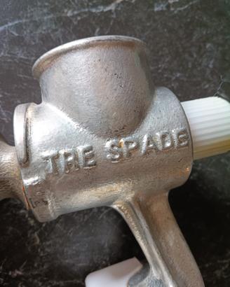 Tre spade passa pomodoro