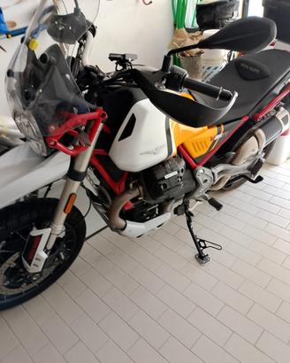 Moto Guzzi V85TT