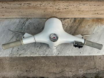 Vespa faro tondo