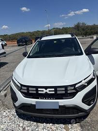 Dacia sandero 06/23 pari al nuovo con soli 30000 k