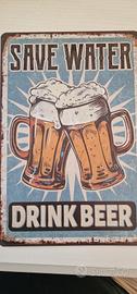 Targa in metallo decorativa birra vintage 