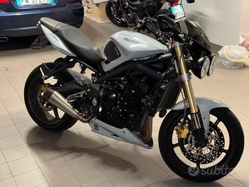 Triumph Street Triple - 2009