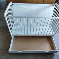 Lettino in legno per bambino / bambina